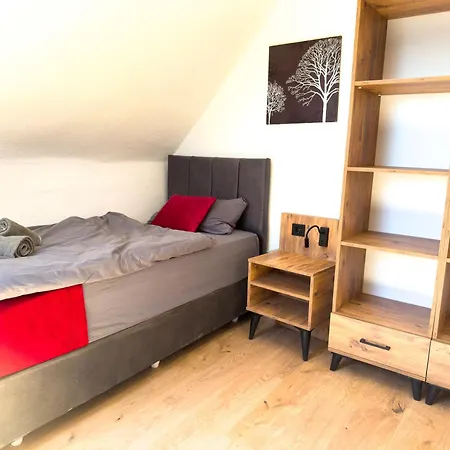 Serviceroom24 - 3 In Wlan - Smart-tv - 24-7 Check-in Und Kueche דירה