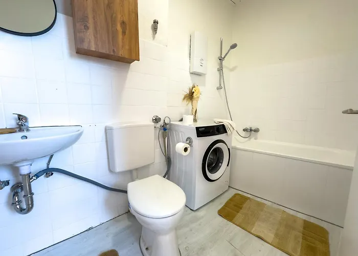 Serviceroom24 - 3 In Wlan - Smart-tv - 24-7 Check-in Und Kueche 奥伯豪森